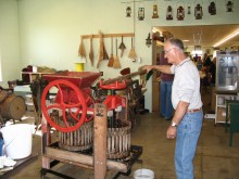 Pressing cider